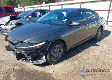 2024 Hyundai Elantra Sel z USA, uszkodzony, nr VIN KMHLM4DG9RU704571